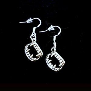 NEW Vampire Teeth Silvertone Earrings